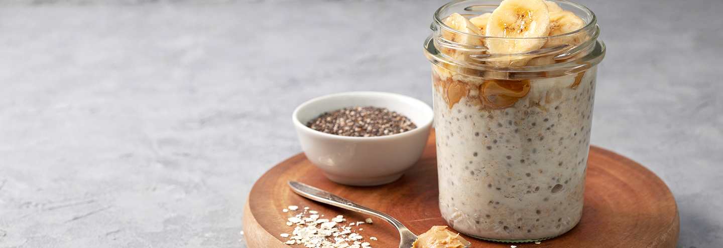 Imagem OVERNIGHT OATS COM MANTEIGA DE AMENDOIM